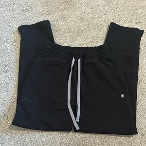 FIGS HIGH WAISTED BLACK YOLA SCRUB PANT